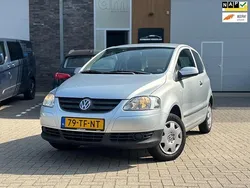 Grijs Gebruikt 2006 VW Fox Trendline Hatchback | € 950 (Goede deal)