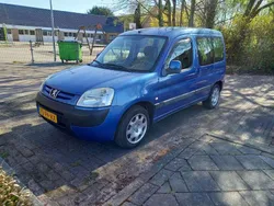 Blauw Gebruikt 2005 Peugeot Partner MPV | € 1.500 (Eerlijke prijs)
