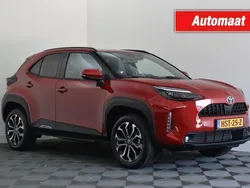 Rood Nieuw 2024 Toyota Yaris Cross Edition SUV | € 31.750 (Eerlijke prijs)