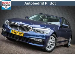 Blauw Gebruikt 2018 BMW 530 Executive Stationwagen | € 25.950 (Goede deal)