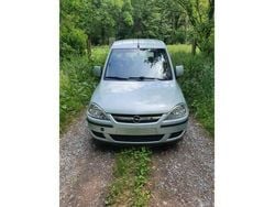 Grijs Gebruikt 2009 Opel Combo Essentia MPV | € 4.250