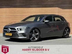 Grijs Gebruikt 2018 Mercedes A200 Business Hatchback | € 22.450 (Eerlijke prijs)