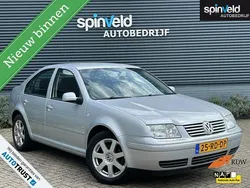Grijs Gebruikt 2005 VW Bora Sedan | € 3.250 (Iets duurder)