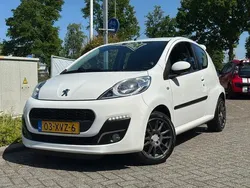 Wit Gebruikt 2012 Peugeot 107 Active Hatchback | € 3.950 (Eerlijke prijs)