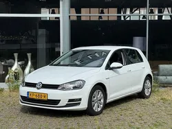 Wit Gebruikt 2016 VW Golf VII Highline Stationwagen | € 9.500 (Goede deal)