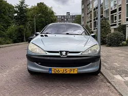 Grijs Gebruikt 2002 Peugeot 206 Premium Hatchback | € 500 (Super prijs)