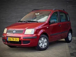 Rood, metallic lak Gebruikt 2006 Fiat Panda Dynamic Hatchback | € 2.450 (Eerlijke prijs)