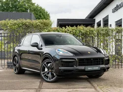 Zwart Gebruikt 2020 Porsche Cayenne SUV | € 64.950 (Super prijs)