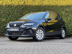 Zwart, metallic lak Gebruikt 2024 Seat Arona Business SUV | € 25.950 (Duur)