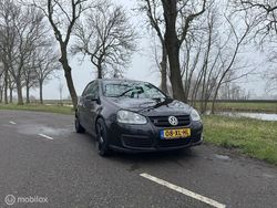 Zwart Gebruikt 2007 VW Golf V Comfortline Hatchback | € 3.200 (Eerlijke prijs)