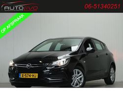 Zwart Gebruikt 2019 Opel Astra Business Edition Hatchback | € 12.495 (Eerlijke prijs)