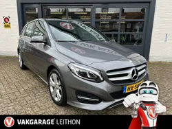 Grijs Gebruikt 2016 Mercedes B180 Ambition MPV | € 15.640 (Eerlijke prijs)