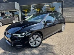 Zwart Gebruikt 2020 VW Golf VII Style Hatchback | € 25.450 (Goede deal)