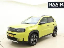 Geel Nieuw 2025 Fiat Grande Panda La Prima SUV | € 28.500