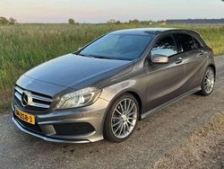 Grijs Gebruikt 2013 Mercedes A180 Hatchback | € 12.000 (Eerlijke prijs)