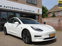 Wit Gebruikt 2020 Tesla Model 3 Standard Range Sedan | € 19.950 (Eerlijke prijs)