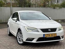 Wit Gebruikt 2015 Seat Leon Reference Stationwagen | € 8.500 (Super prijs)
