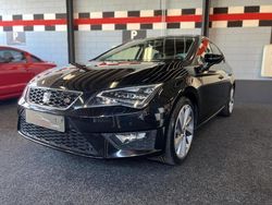 Zwart Gebruikt 2016 Seat Leon FR Hatchback | € 13.750 (Iets duurder)