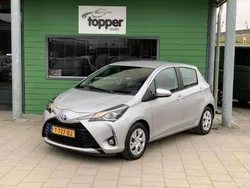 Grijs Gebruikt 2019 Toyota Yaris Hybrid Hatchback | € 12.950 (Super prijs)