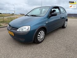 Blauw Gebruikt 2002 Opel Corsa Hatchback | € 1.495 (Eerlijke prijs)