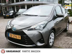 Grijs Gebruikt 2019 Toyota Yaris Active Hatchback | € 18.475 (Eerlijke prijs)