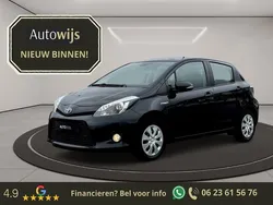 Zwart Gebruikt 2013 Toyota Yaris Hatchback | € 11.490 (Eerlijke prijs)