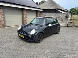 Zwart Gebruikt 2004 Mini ONE Pepper Hatchback | € 1.499 (Eerlijke prijs)