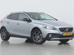 Grijs Gebruikt 2013 Volvo V40 CC Summum Stationwagen | € 22.400 (Iets duurder)