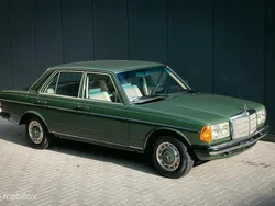 Groen Gebruikt 1978 Mercedes 230 Sedan | € 14.950