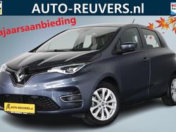 Grijs, metallic lak Gebruikt 2022 Renault Zoe Hatchback | € 16.450 (Iets duurder)