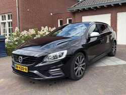 Zwart Gebruikt 2015 Volvo V60 Stationwagen | € 8.250 (Eerlijke prijs)