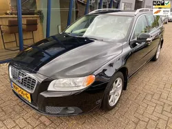 Zwart Gebruikt 2009 Volvo V70 Summum Stationwagen | € 14.945 (Duur)