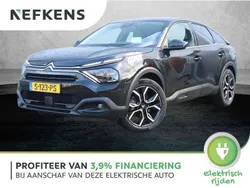Zwart Gebruikt 2023 Citroën e-C4 Shine SUV | € 19.380 (Goede deal)