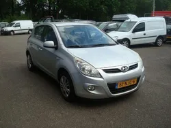 Grijs Gebruikt 2010 Hyundai i20 Hatchback | € 1.200 (Super prijs)