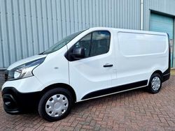 Wit Gebruikt 2019 Renault Trafic Luxe Van | € 13.950 (Iets duurder)