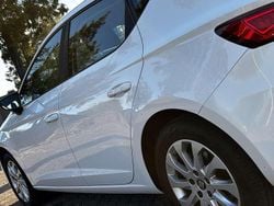 Wit Gebruikt 2013 Seat Leon Style Sedan | € 7.995 (Goede deal)