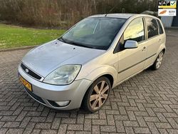 Grijs Gebruikt 2005 Ford Fiesta Futura Hatchback | € 999 (Iets duurder)