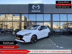 Snowflake white (licht wit) Gebruikt 2024 Mazda 2 Homura-Aka Hatchback | € 26.940 (Duur)