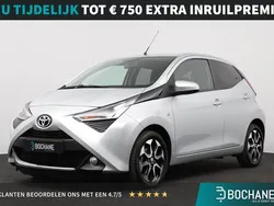 Grijs Gebruikt 2022 Toyota Aygo X-play Hatchback | € 13.495 (Super prijs)