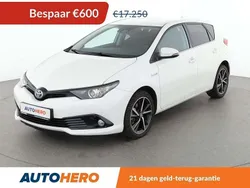 Wit Gebruikt 2019 Toyota Auris Hybrid Team Hatchback | € 16.449 (Goede deal)