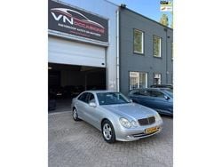 Grijs Gebruikt 2003 Mercedes E240 Avantgarde Sedan | € 3.950 (Super prijs)