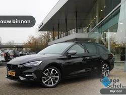 Zwart Gebruikt 2021 Seat Leon FR Stationwagen | € 22.950