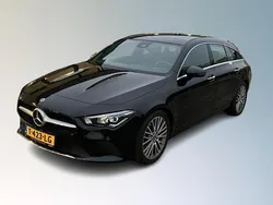 Zwart Gebruikt 2023 Mercedes CLA180 Luxury Sedan | € 32.500 (Goede deal)