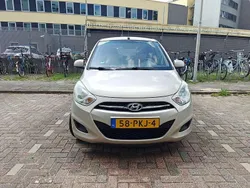 Beige Gebruikt 2011 Hyundai i10 Hatchback | € 4.500 (Eerlijke prijs)