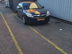Zwart Gebruikt 2008 Opel Vectra Executive Sedan | € 1.500 (Goede deal)