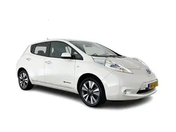 Wit Gebruikt 2015 Nissan Leaf Tekna Hatchback | € 4.945 (Eerlijke prijs)