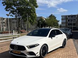 Wit Gebruikt 2019 Mercedes A250 Premium Plus Sedan | € 27.950 (Eerlijke prijs)