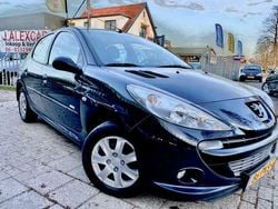 Grijs Gebruikt 2011 Peugeot 206 Hatchback | € 3.750