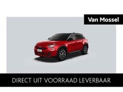 Rood Nieuw 2025 Fiat 600E La Prima SUV | € 34.990 (Super prijs)