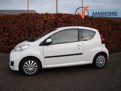 Wit Gebruikt 2009 Peugeot 107 Hatchback | € 1.899 (Eerlijke prijs)